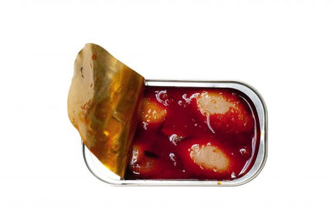 conserve de calamar en sauce ragout ouverte, vue d'en haut